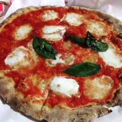 Pizzeria Barbanera - Margherita con mozzarella di bufala!