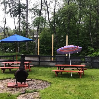 Cabernet Franks - Outdoor area - Music Venues Near Me - Parksville, New York
