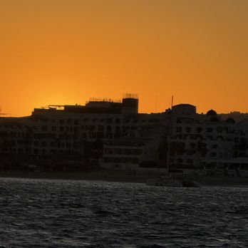 Cabo Adventures - Crappy sunset, captain should have taken us on the Pacific side - Boat Tours Near Me - Cabo San Lucas, BCS Cabo Adventures - Crappy sunset, captain should have taken us on the Pacific side - Boat Tours Near Me - Cabo San Lucas, BCS