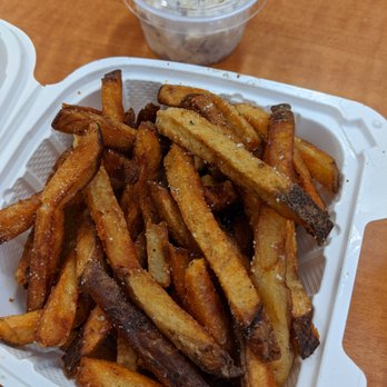 EARL Kakaako - Fries - Sandwiches Near Me - Honolulu, Hawaii