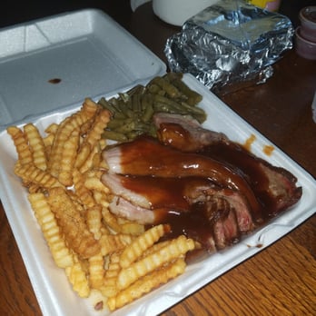 Coaches Box - Brisket plate with the BEST green beans of my life.... I'd rather my sauce on the side & the slices are a tad on the thin side - Burgers Near Me - Duncanville, Texas Coaches Box - Brisket plate with the BEST green beans of my life.... I'd rather my sauce on the side & the slices are a tad on the thin side - Burgers Near Me - Duncanville, Texas