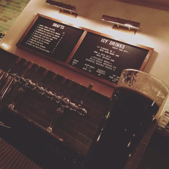Sparrow - Cocktail Bars Near Me - Chicago, Illinois