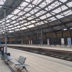 Liverpool Lime Street Station - Platform