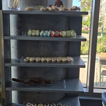 Santa Chiara Caffe - Pet Dessert Bar - Cafes Near Me - Long Island City, New York