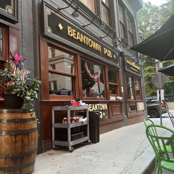 Beantown Pub - Outside - Pubs Near Me - Boston, Massachusetts Beantown Pub - Outside - Pubs Near Me - Boston, Massachusetts