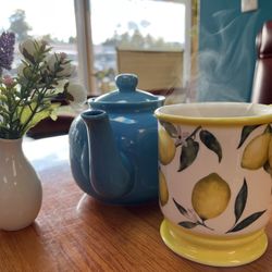 Encanto Bistro - Tea on a rainy day
