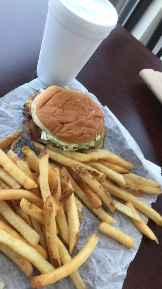 TOPS CHOICE HAMBURGERS 31 Reviews Burgers 1067 E John Sims Pkwy