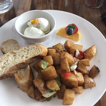 Lapisara Eatery - FARMER'S CLASSIC Egg(chose porched egg), sourdough toast, lots of potatoes & bit of fruit Tasty & great presentation, but lack of veggies - Breakfast & Brunch Near Me - San Francisco, California