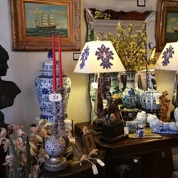Mason On Main - More decor