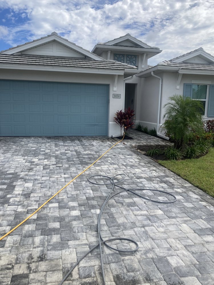 Slide of Skill Roof Cleaning