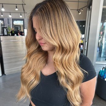 Salon Technique - Extensions by Ricky @rickydoesmyhair - Hair Salons Near Me - Fullerton, California Salon Technique - Extensions by Ricky @rickydoesmyhair - Hair Salons Near Me - Fullerton, California
