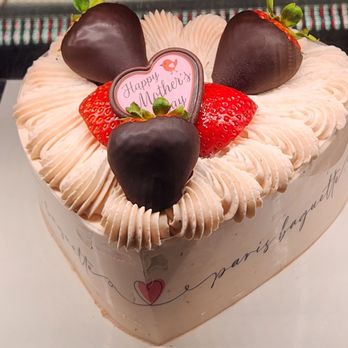 Paris Baguette - Strawberry cake w chocolate covered strawberries. Yummyyyyy!!! - Coffee & Tea Near Me - Chino Hills, California Paris Baguette - Strawberry cake w chocolate covered strawberries. Yummyyyyy!!! - Coffee & Tea Near Me - Chino Hills, California