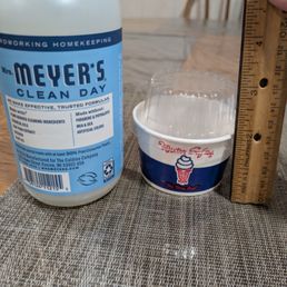 Cup with measurement reference.