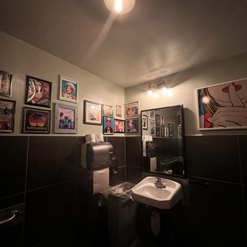 The Brixton - Ladies room - Gastropubs Near Me - Santa Monica, California The Brixton - Ladies room - Gastropubs Near Me - Santa Monica, California