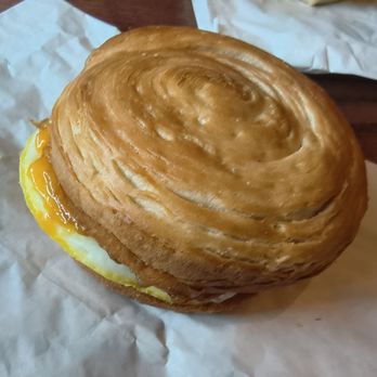 Market House - Extra Smokey bacon breakfast sandwich - Cafes Near Me - Anaheim, California