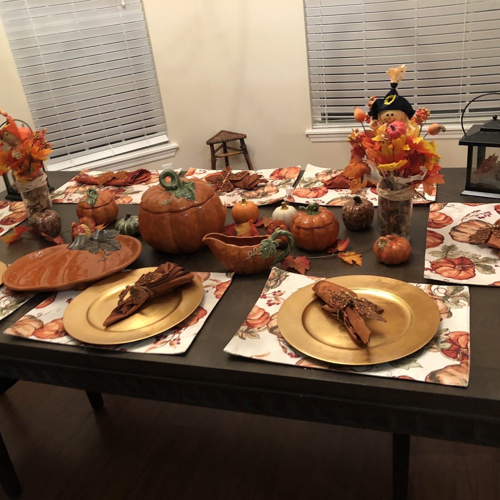 Thanksgiving table thanks to Kohl's Thanksgiving table thanks to Kohl's