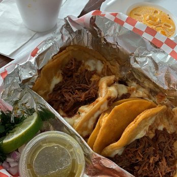 Chucho’s Red Tacos | Gateway to Milwaukee - 3 quesitacos on corn with beef.... plus a side of their dipping sauce (get this!!) - Food Trucks Near Me - Milwaukee, Wisconsin