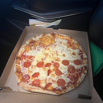 JOHNNY'S NEW YORK STYLE PIZZA - Updated August 2025 - 97