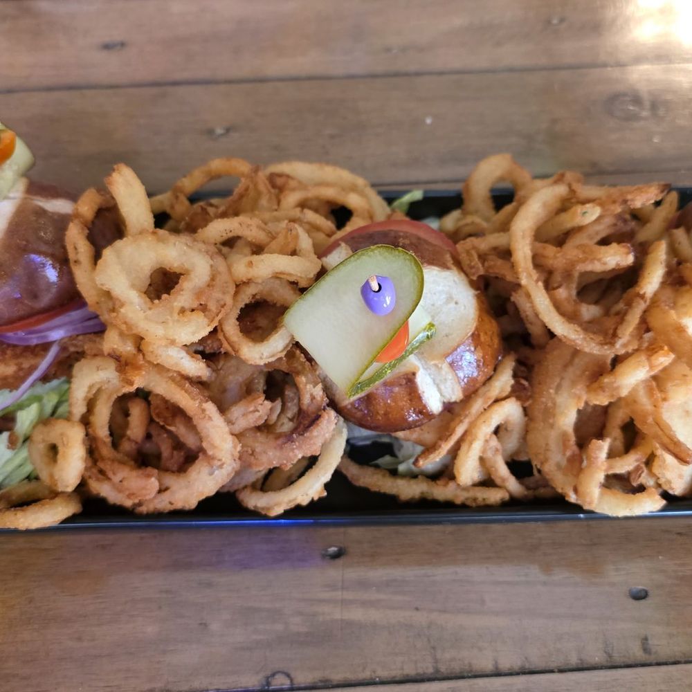 Legend’s Cocktail Lounge - Cocktail Bars Near Me - Peru, Indiana