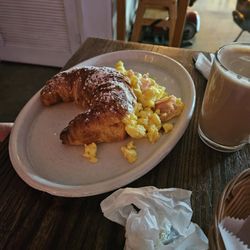 Pinocchio On The Bay - Ham & egg crossiant