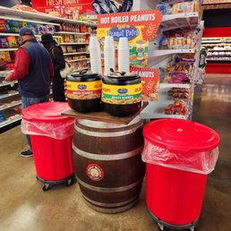 Piggly Wiggly - Dec 2022: Cajun & Original Hot Boiled Peanuts - Grocery Near Me - Pace, Florida