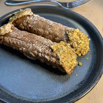 Al-Posto - Cannoli - Italian Near Me - Cincinnati, Ohio Al-Posto - Cannoli - Italian Near Me - Cincinnati, Ohio