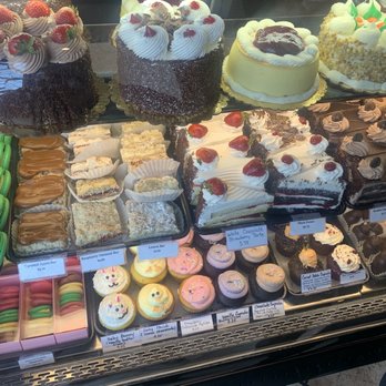 Astoria Pastry Shop - Bakeries Near Me - Royal Oak, Michigan