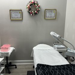 Top Notch Beauty Lounge