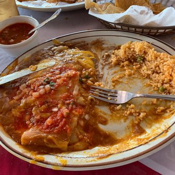 El Farolito - Cheese Enchiladas Lunch Special M-F 11AM-3PM Yum! Forgot to take the picture before because it was too good to wait! - Mexican Near Me - Placentia, California El Farolito - Cheese Enchiladas Lunch Special M-F 11AM-3PM Yum! Forgot to take the picture before because it was too good to wait! - Mexican Near Me - Placentia, California