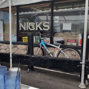 Nick's Cafe - Outside seating covered by a canopy/tent - Diners Near Me - Los Angeles, California