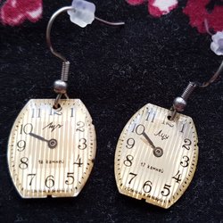 Ravelin - unique earrings made from parts old hand watches