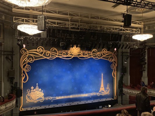 Broadhurst Theatre 187 Photos 130 Reviews Performing Arts 235 W 44th St New York Ny United States Phone Number Yelp