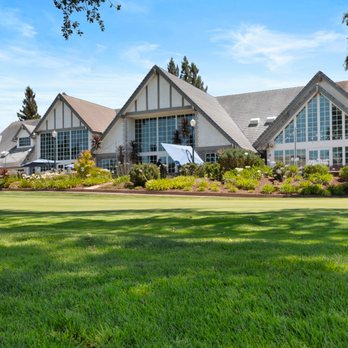 Topknot Taproom - View of golf course clubhouse. TopKnot Taproom is inside clubhouse. - Beer Bar Near Me - Fairfield, California