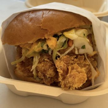Duchess - Chicken sandwich - American Near Me - Los Angeles, California