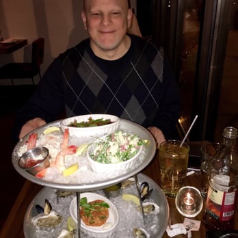 Community Tavern - Petite seafood tower - New American Near Me - Chicago, Illinois