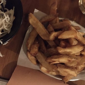 Lino's Barbecue - Beef fat fries - sooo good! - Barbeque Near Me - Berlin, BE
