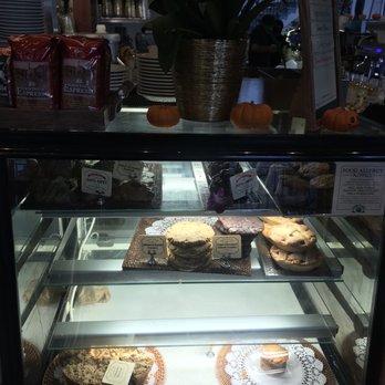 Urth Caffé-Pasadena - Cafes Near Me - Pasadena, California