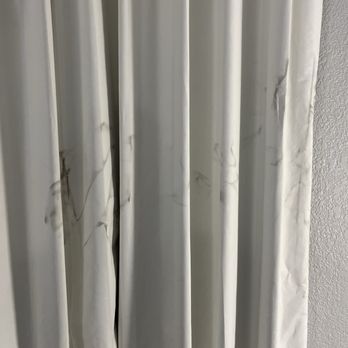 Hampton Inn & Suites Barstow - Dirty blinds - Hotels Near Me - Barstow, California Hampton Inn & Suites Barstow - Dirty blinds - Hotels Near Me - Barstow, California
