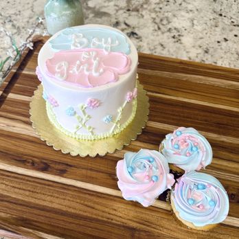 CB Cakes Inspirations - Custom Cakes Near Me - Moreno Valley, California