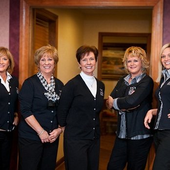 Distinctive Dentistry - Office Staff - Periodontists Near Me - Dallas, Georgia Distinctive Dentistry - Office Staff - Periodontists Near Me - Dallas, Georgia