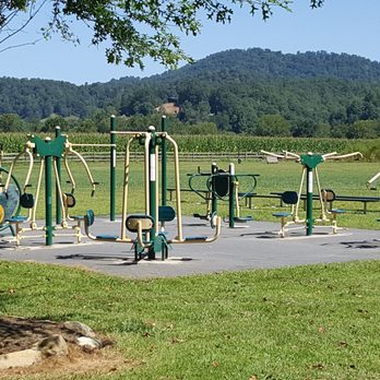 Cane River Park - Parks Near Me - Burnsville, North Carolina Cane River Park - Parks Near Me - Burnsville, North Carolina