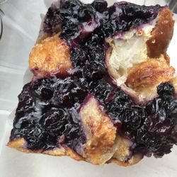 Magpies - Blueberry bread pudding