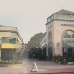 Exterior outside entrance of Ben & Jerry’s - Napa, California Exterior outside entrance of Ben & Jerry’s - Napa, California