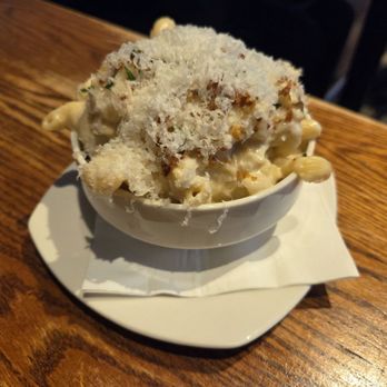 Taylor Shellfish Farms - Crab mac and cheese - Seafood Near Me - Seattle, Washington Taylor Shellfish Farms - Crab mac and cheese - Seafood Near Me - Seattle, Washington