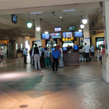 Gulfstream Park - Entrance toward casino and race track - Casinos Near Me - Hallandale Beach, Florida