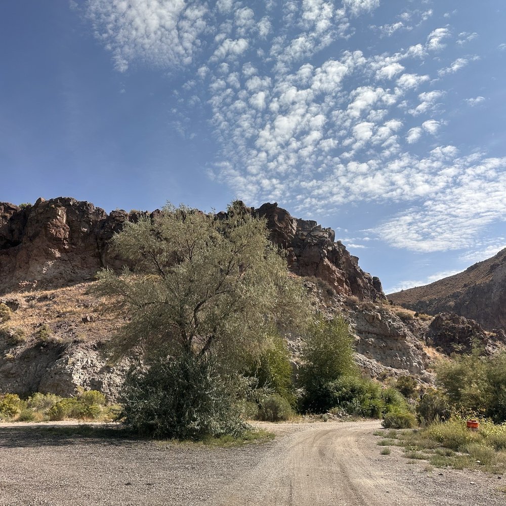 Sevier River RV Park - Surrounding mountain - RV Parks Near Me - Sevier, Utah Sevier River RV Park - Surrounding mountain - RV Parks Near Me - Sevier, Utah
