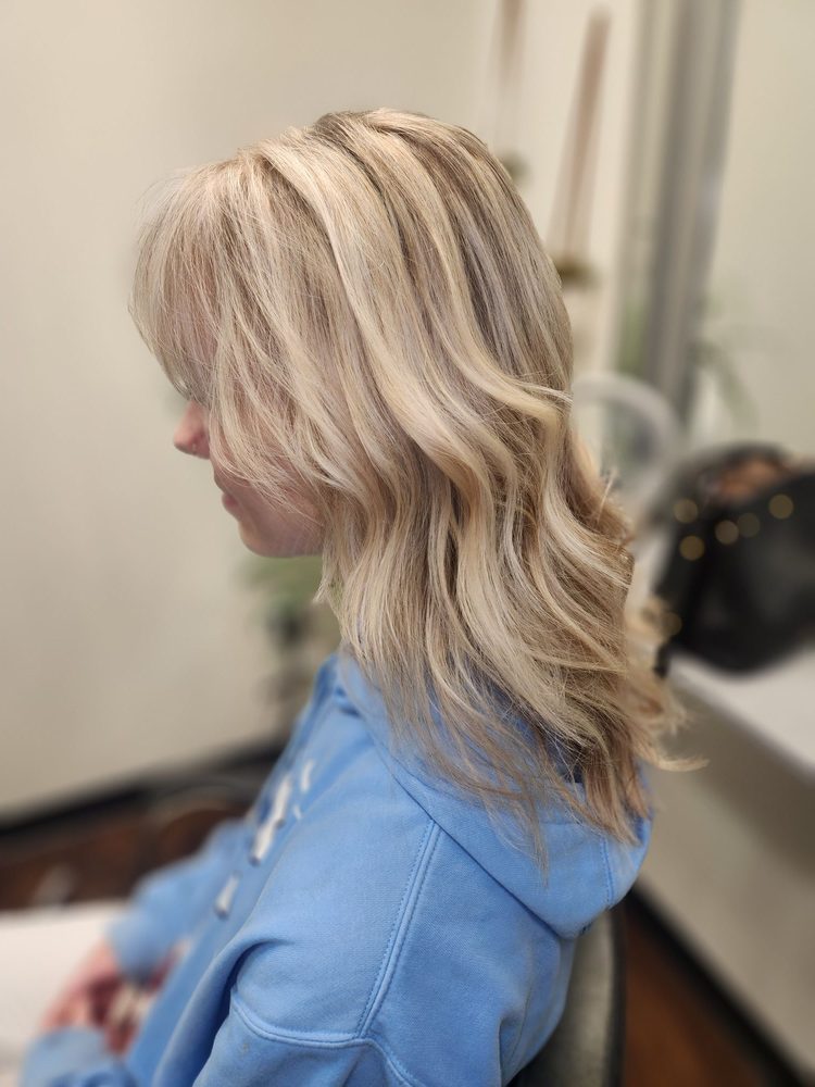 BOMBSHELL BEAUTY AND BLOWOUT BAR Updated August 2024 339 Photos