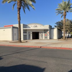 Williams Field Pool - Entrance