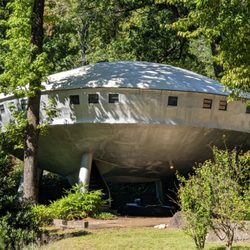 Flying Saucer House - Flying Saucer House, Signal Mountain