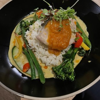 The Banyan Tree - Mahi mahi in a Japanese green curry special - Seafood Near Me - Kapalua, Hawaii The Banyan Tree - Mahi mahi in a Japanese green curry special - Seafood Near Me - Kapalua, Hawaii